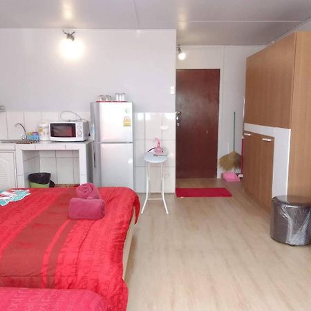 K.Nat Room Service Nonthaburi Kültér fotó